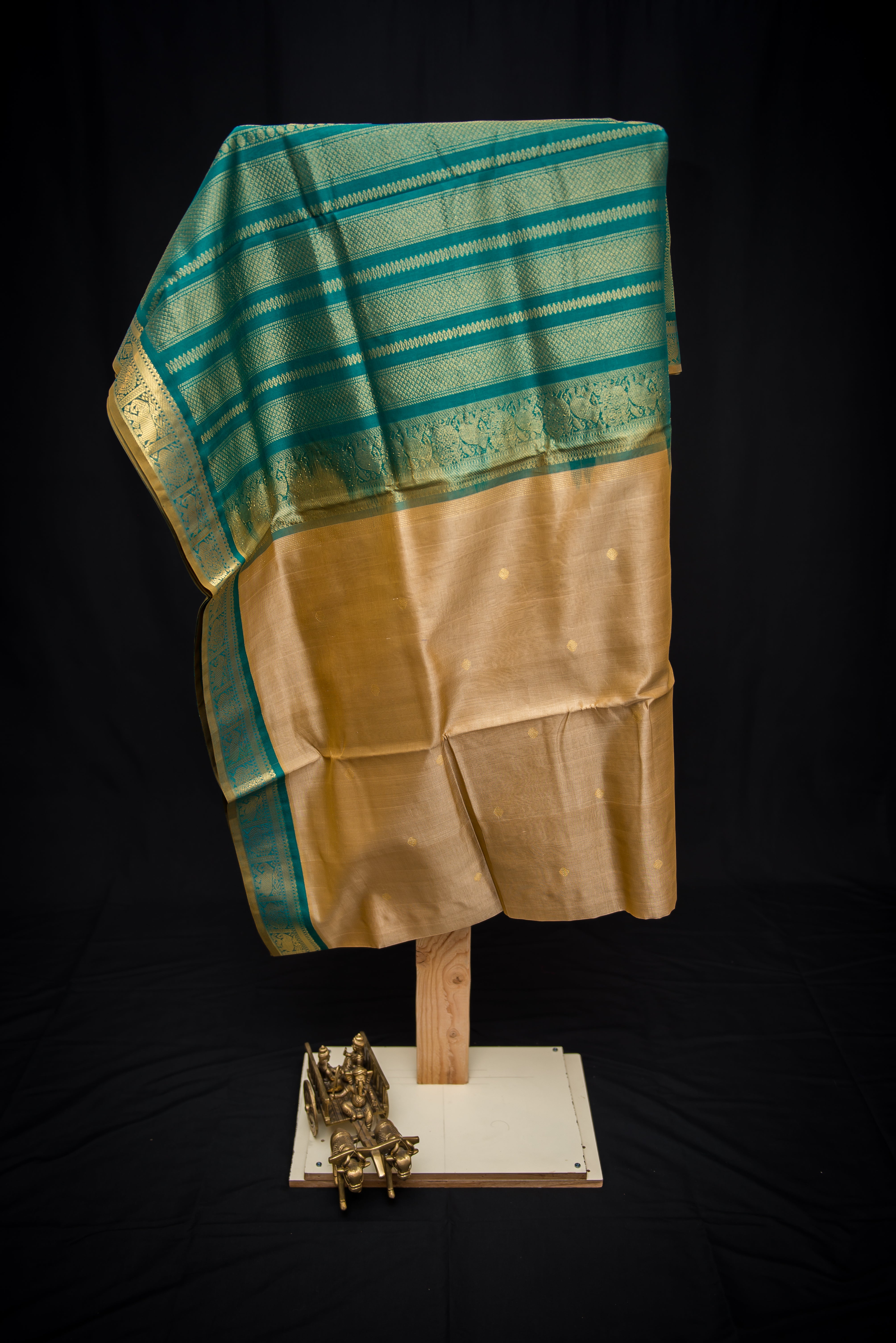 Elegant Golden-Beige and Green Silk Cotton Saree