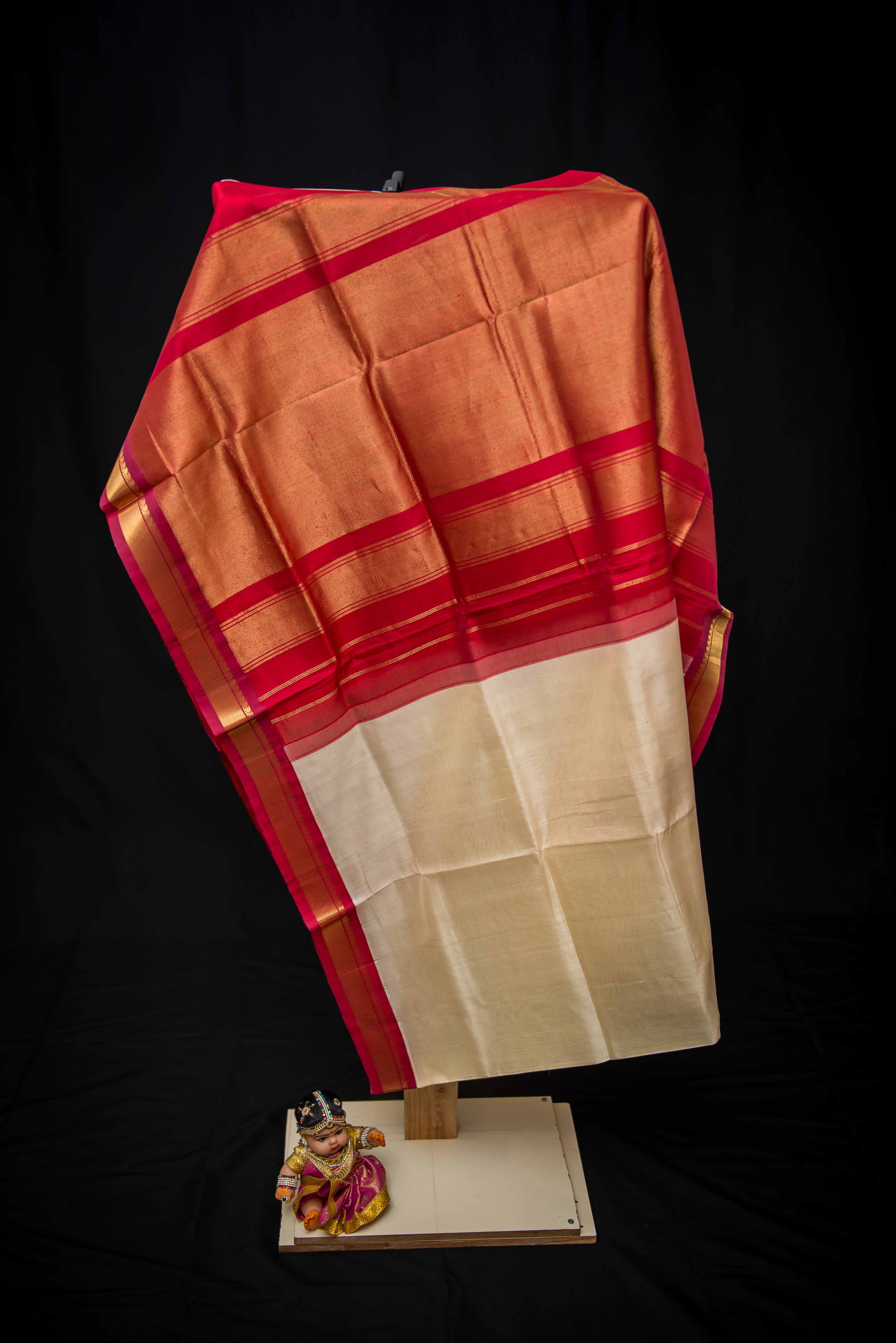 Classic Handwoven Cream and Red Silk Cotton Saree