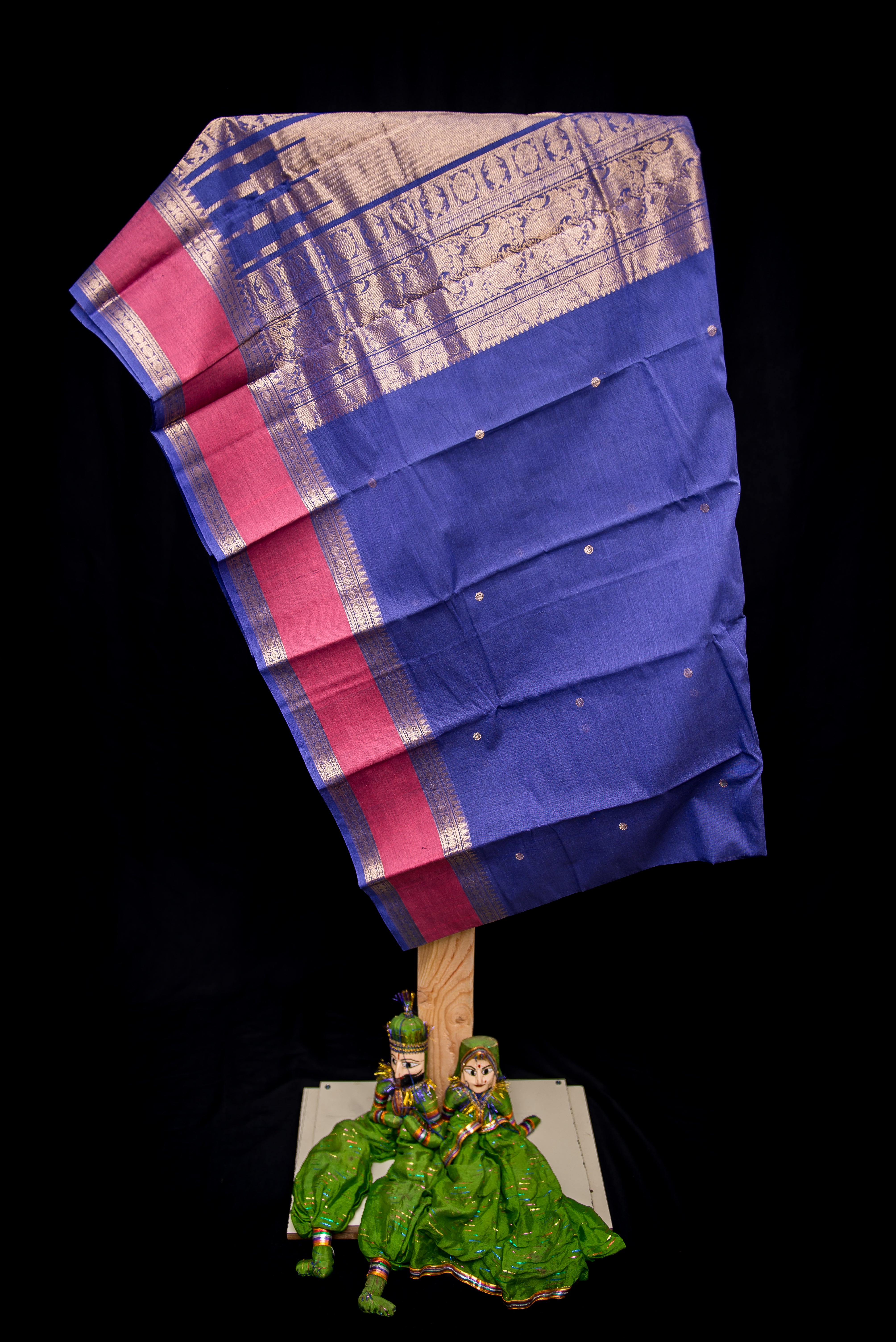 Blue Handwoven Kanchi Cotton Saree With Gold Pallu