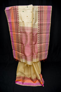 Exquisite Cream Threadwork Pure Silk Saree with a Red Pallu