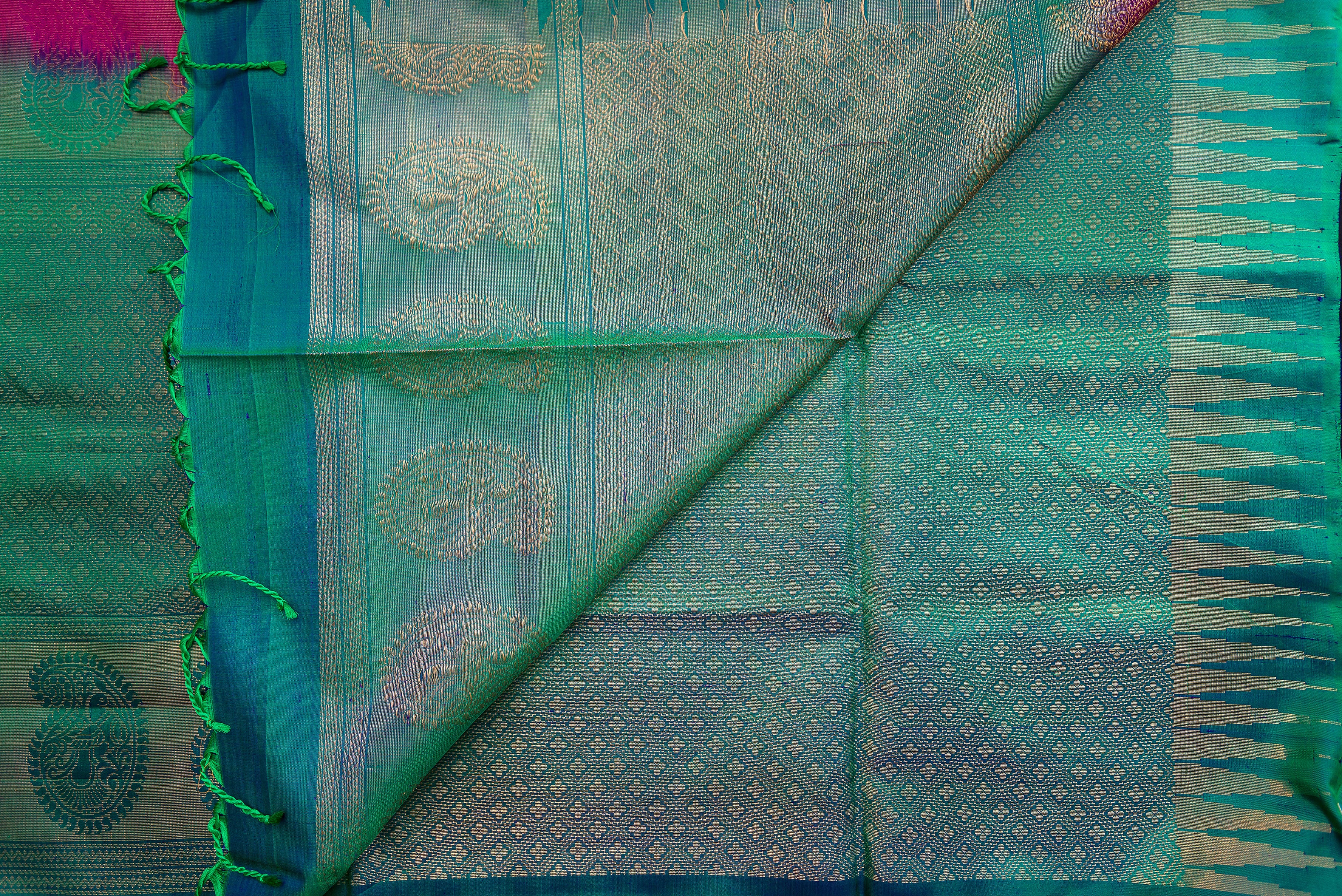 Dual-Tone Pink-Purple Soft Silk Saree with a Brocade Green Blue-Pallu