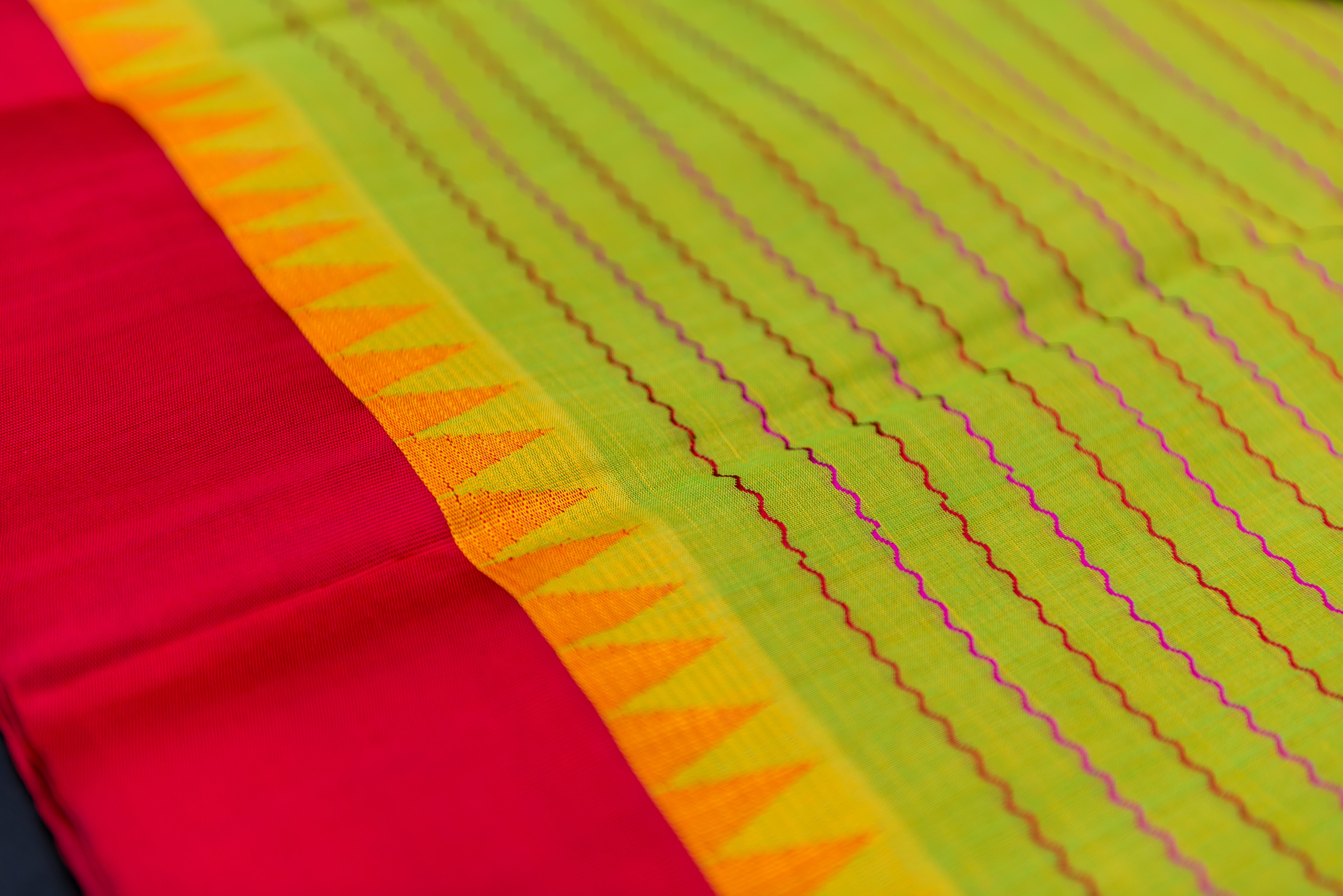 Electric Green Veldhaari Silk Cotton Saree with Ganga-Jamuna Border