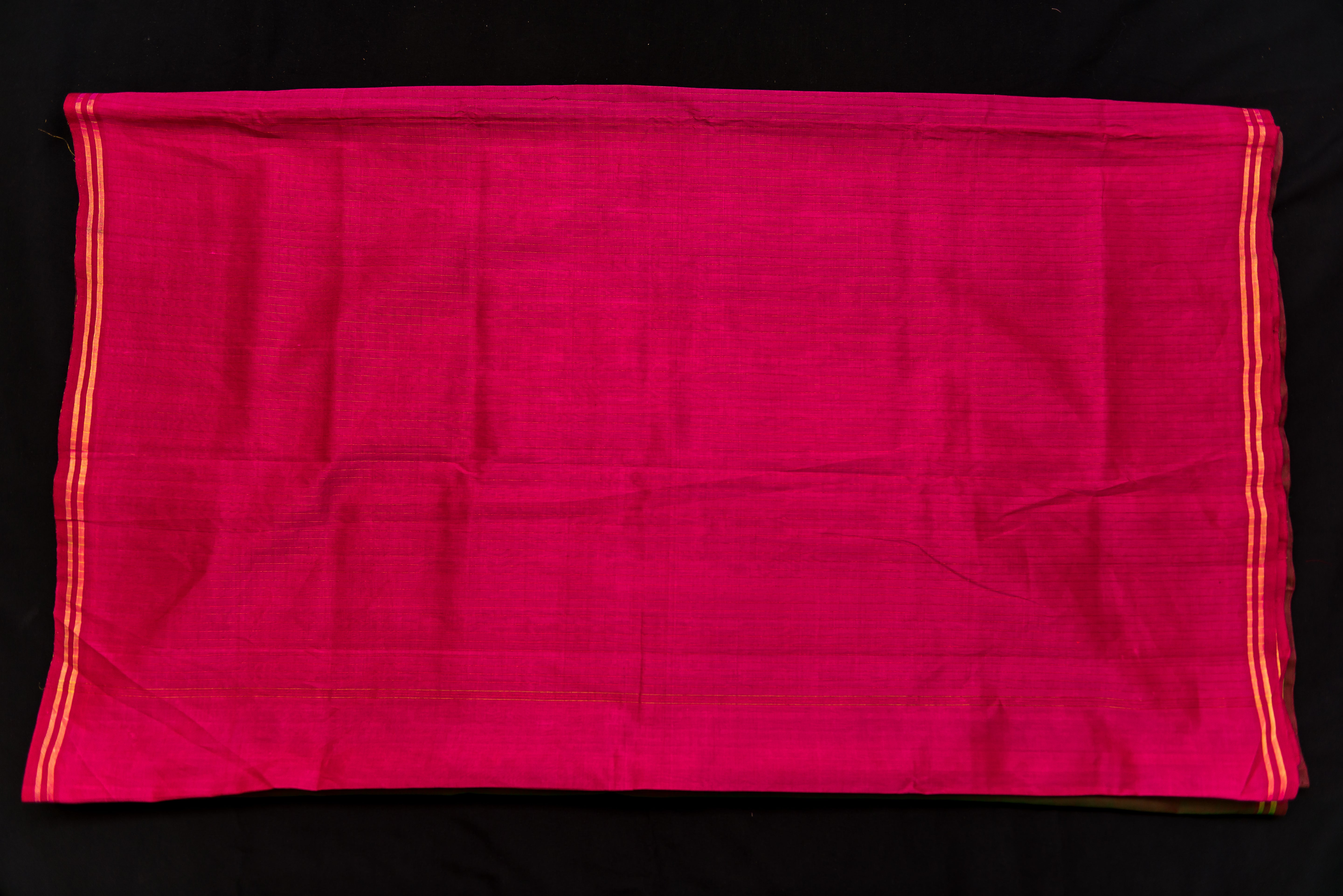 Manthulir Silk Cotton Saree with Bright Pink Pallu