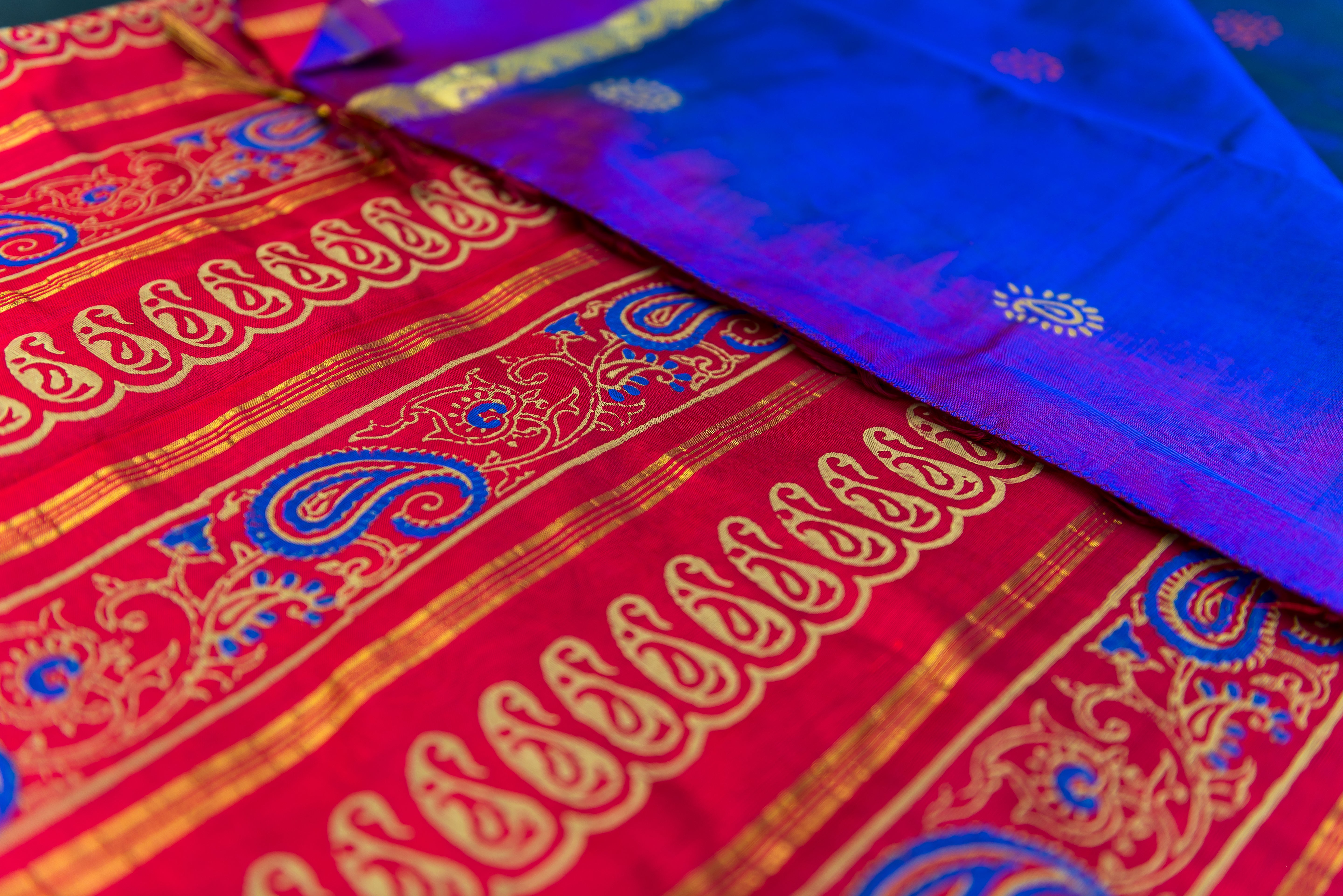 Vibrant Royal Blue Silk Cotton Saree with Red Blockprint Pallu