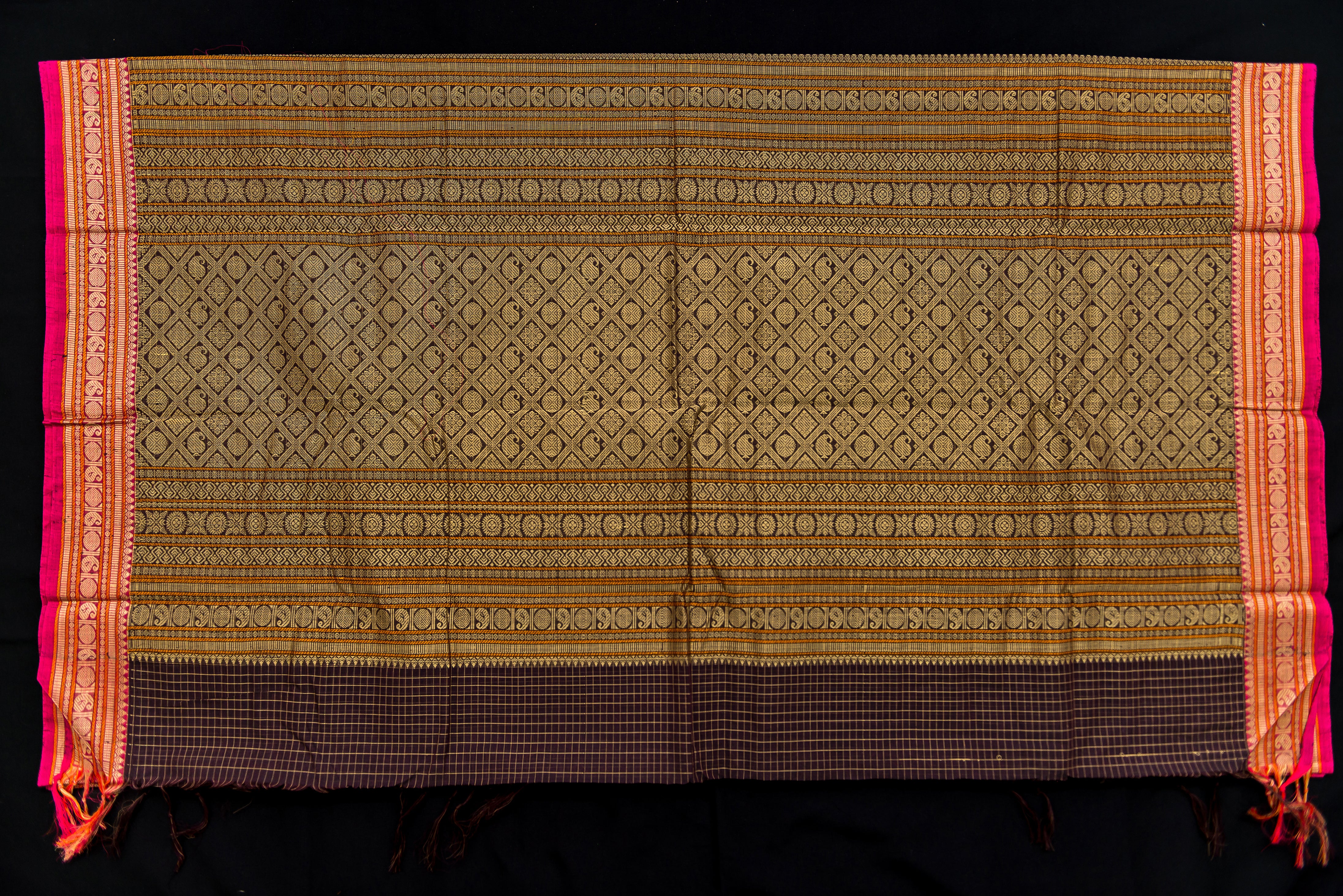 Brown Kanchi Cotton Saree with Geometric Zari Pallu