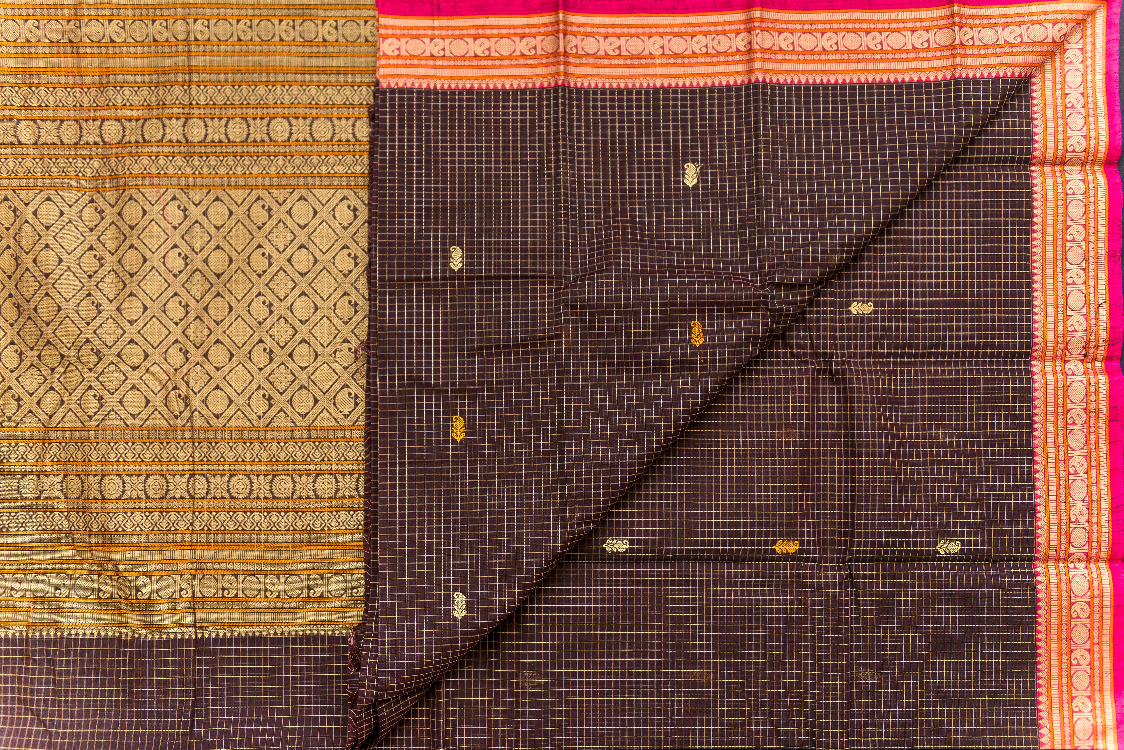 Brown Kanchi Cotton Saree with Geometric Zari Pallu