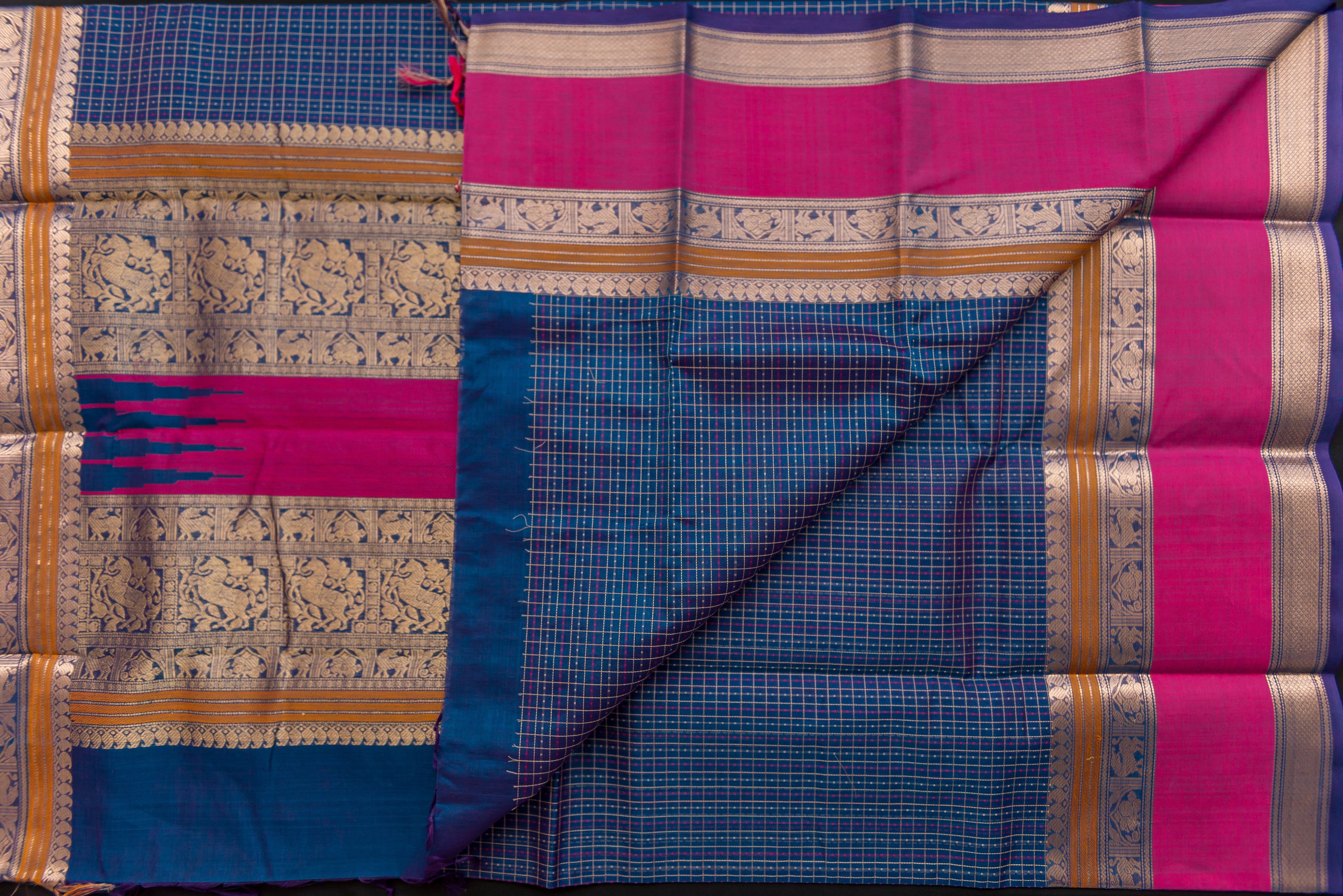 Striking Dual-Tone Blue Silk Cotton Saree with Pink and Gold Pallu