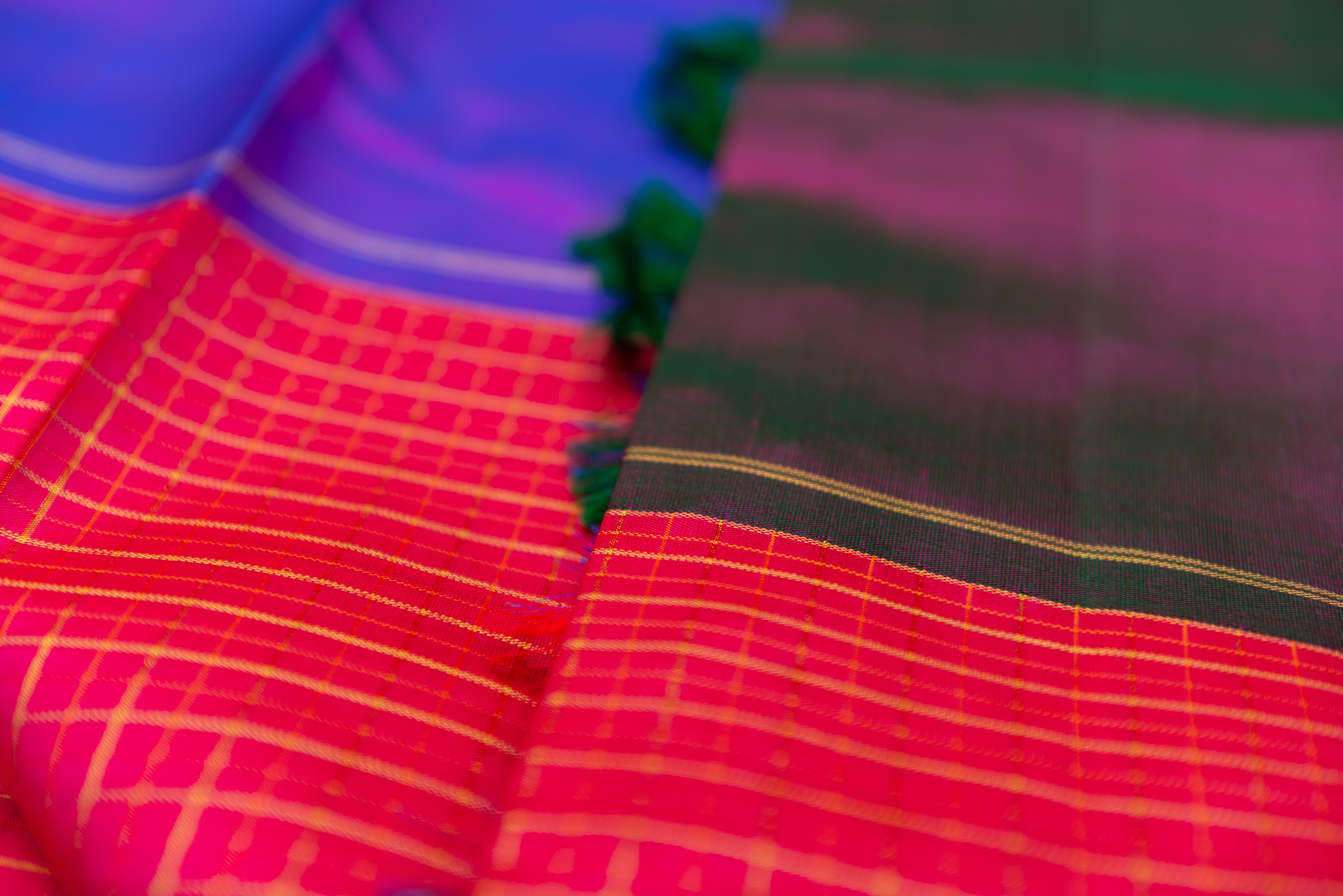 Dazzling Dual-Tone Mubbagam Pure Silk Saree in Purple and Pink