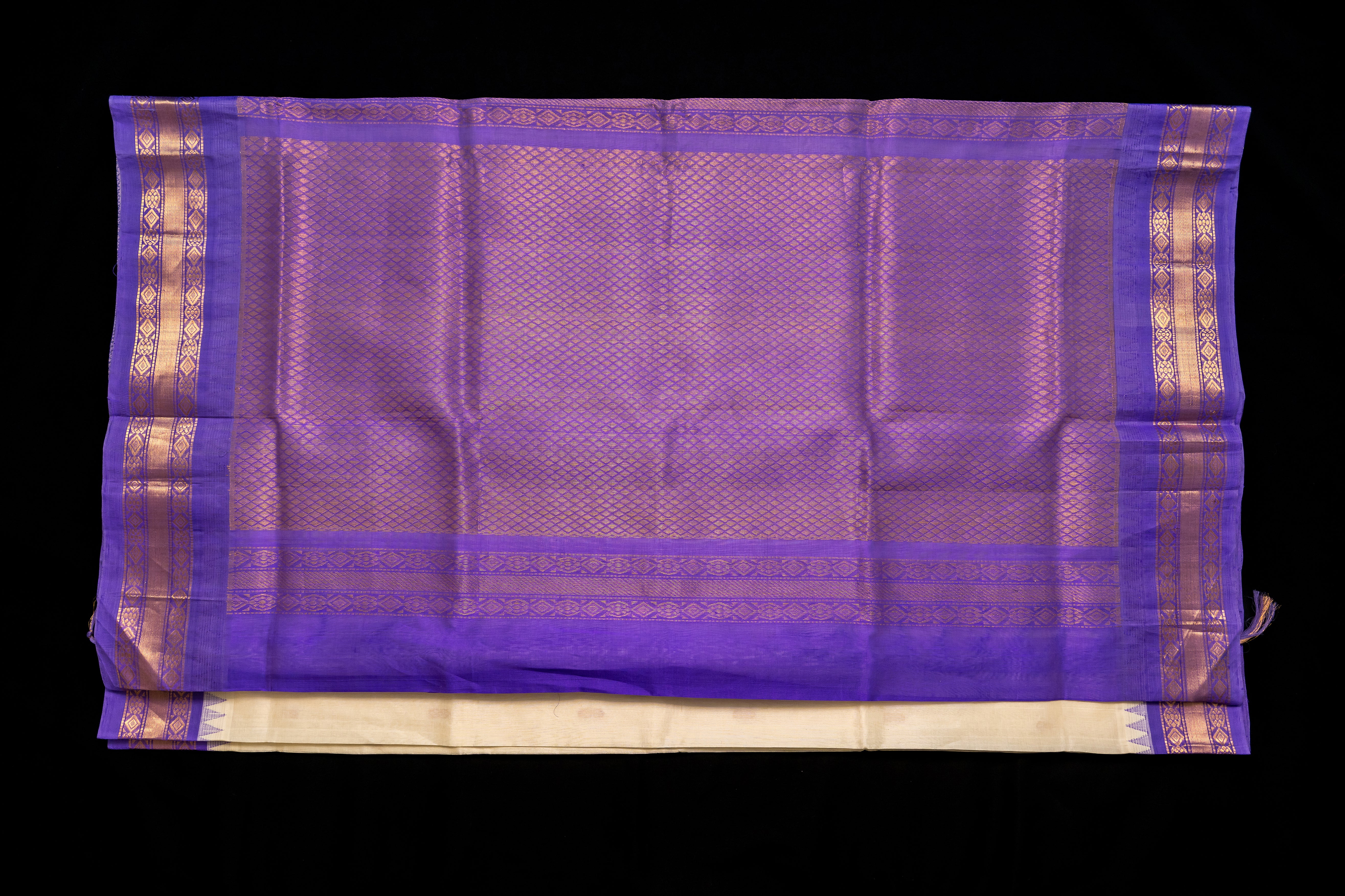 Ivory Silk Cotton Saree with Lavender Pallu
