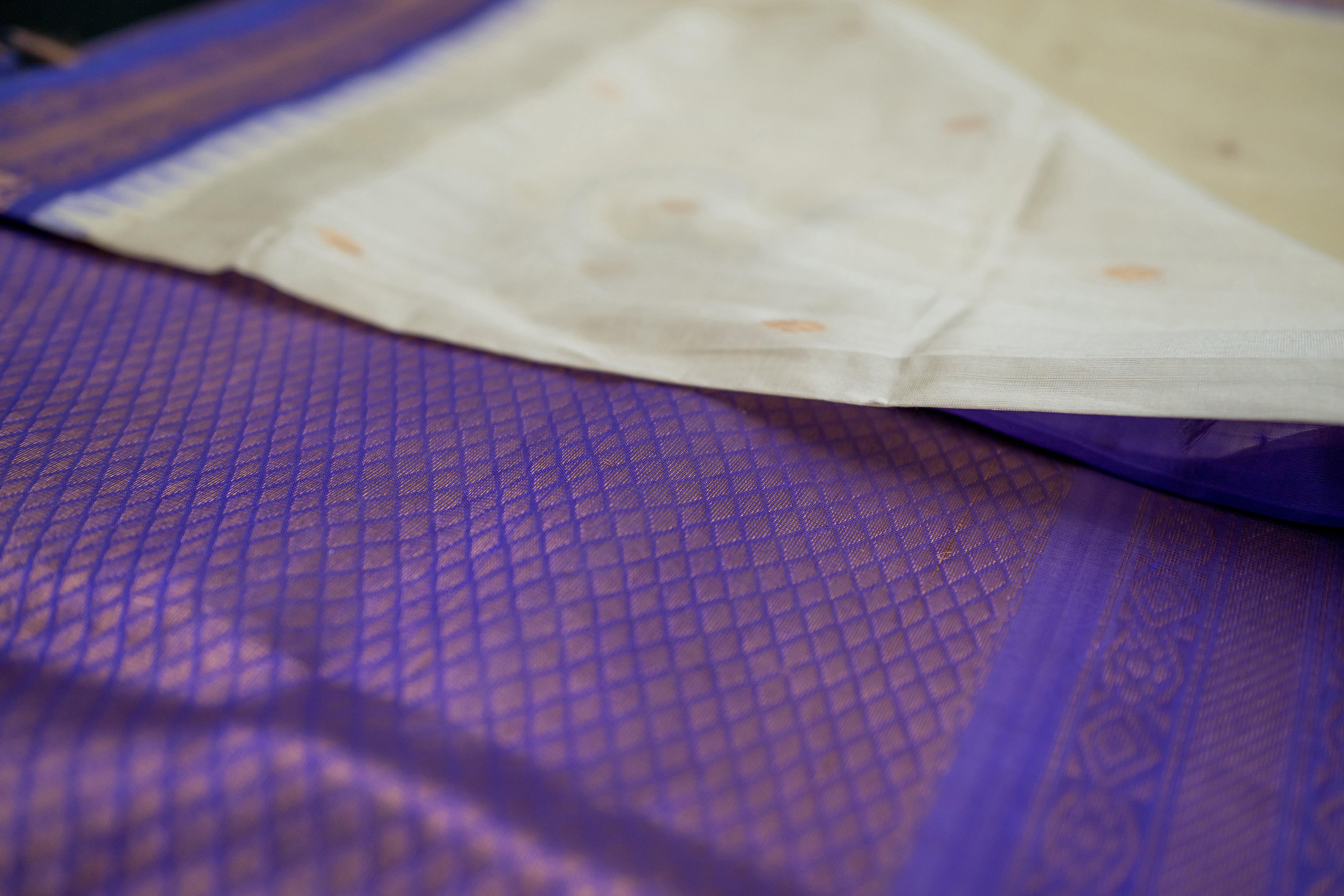 Ivory Silk Cotton Saree with Lavender Pallu