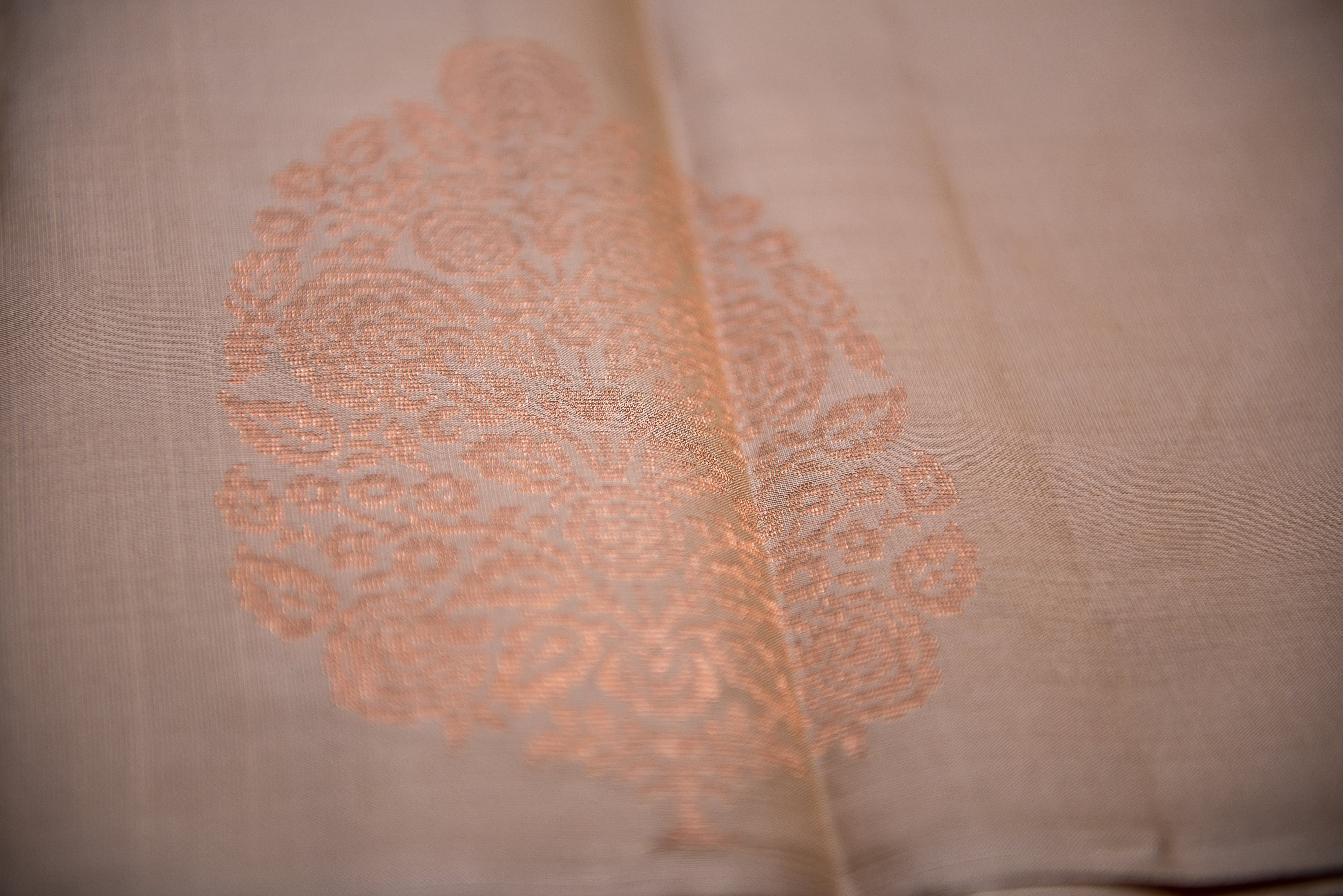 Beige-Gold Kanchipuram Handwoven Silk Saree with Maroon-Pink Pallu